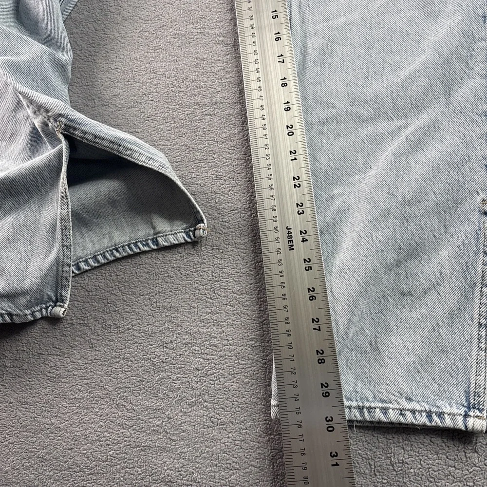 H & M Straight Leg Light Blue Denim Jeans Size US 6‎
